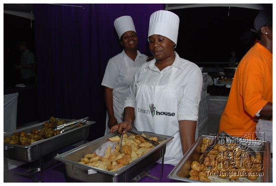 beach_house_carnival_2010_pt2-041