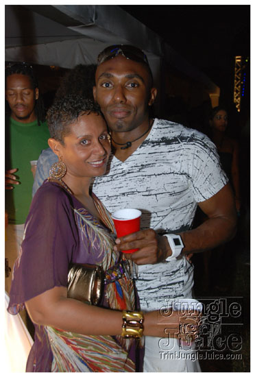 beach_house_carnival_2010_pt2-049