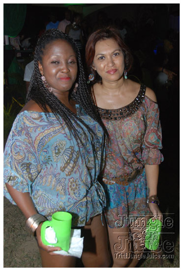 beach_house_carnival_2010_pt2-051