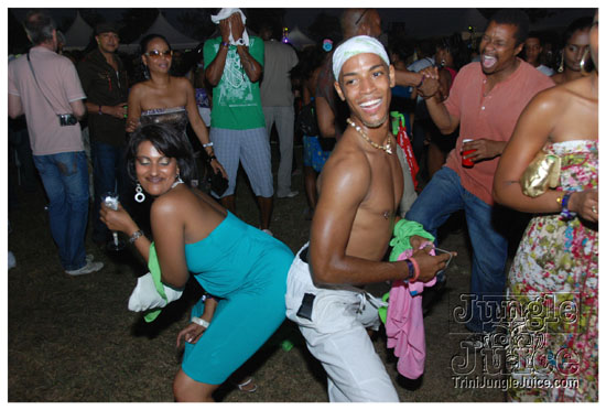 beach_house_carnival_2010_pt2-061