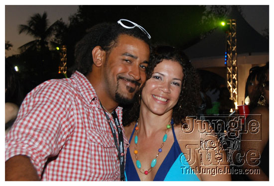 beach_house_carnival_2010_pt2-063
