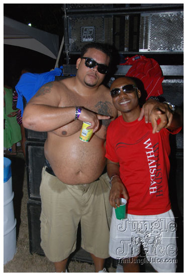 beach_house_carnival_2010_pt2-064