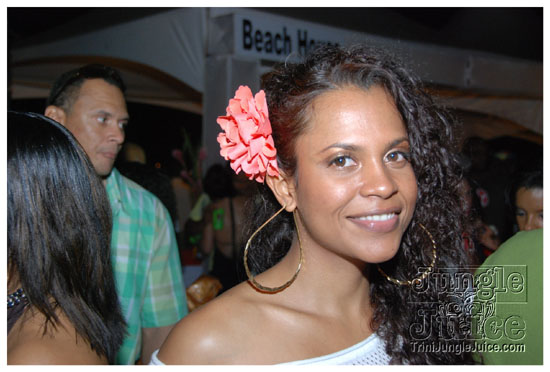 beach_house_carnival_2010_pt2-077