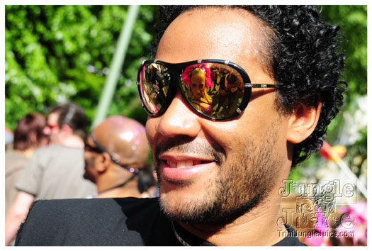 berlin_carnival_fantastic_flamingos_may23-014