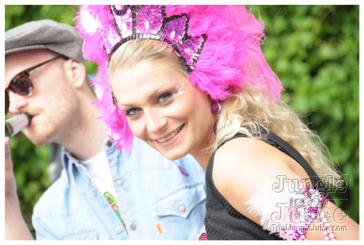 berlin_carnival_fantastic_flamingos_may23-017