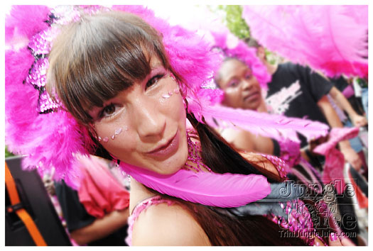 berlin_carnival_fantastic_flamingos_may23-018