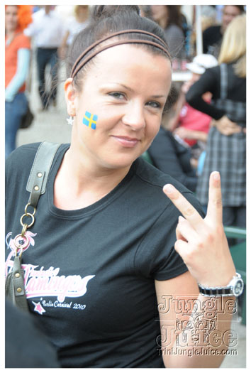 berlin_carnival_fantastic_flamingos_may23-030