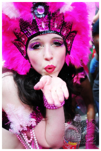 berlin_carnival_fantastic_flamingos_may23-062