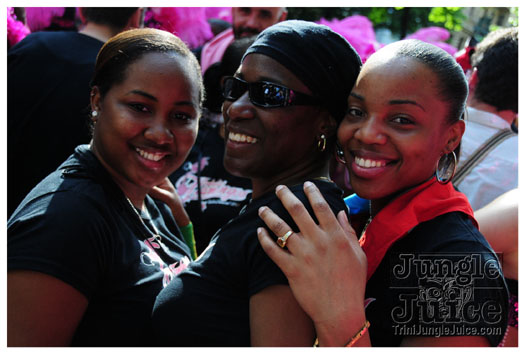 berlin_carnival_fantastic_flamingos_may23-077
