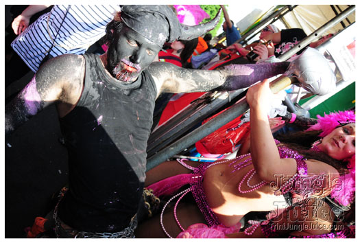 berlin_carnival_fantastic_flamingos_may23-105