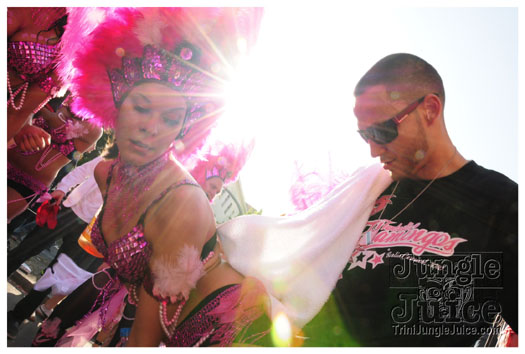 berlin_carnival_fantastic_flamingos_may23-136