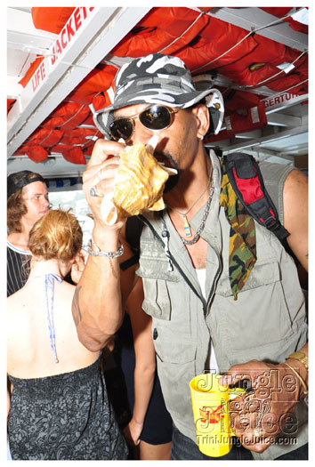 bikini_cruise_aug7_2010-118