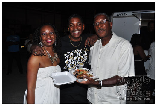 black_n_white_2010_oct8-003