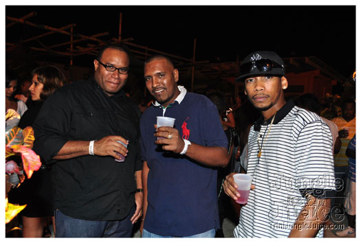 black_n_white_2010_oct8-032