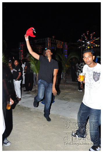 black_n_white_2010_oct8-050