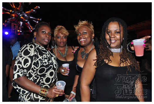 black_n_white_2010_oct8-055