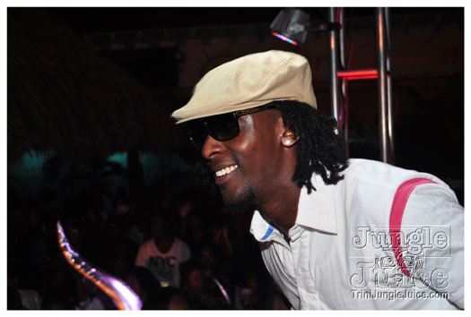 black_n_white_2010_oct8-069