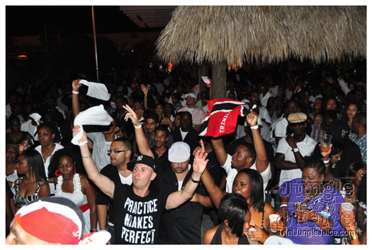 black_n_white_2010_oct8-081