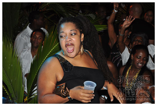 black_n_white_2010_oct8-090