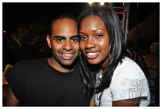 black_n_white_2010_oct8-099