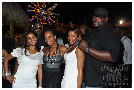 black_n_white_2010_oct8-110