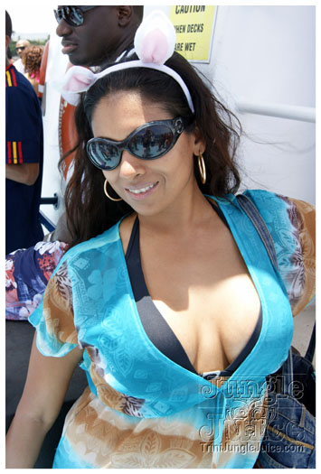 booze_cruise_2010_pt1-009