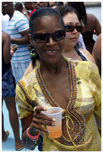 booze_cruise_2010_pt1-012