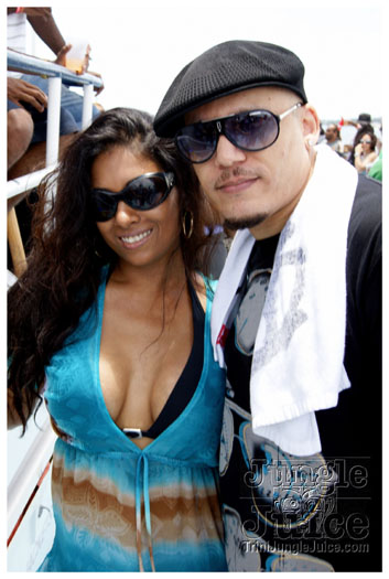 booze_cruise_2010_pt1-017