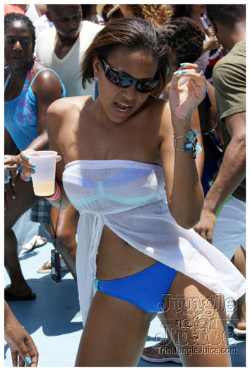 booze_cruise_2010_pt1-024