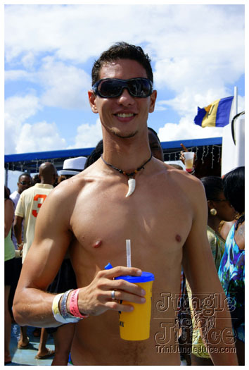 booze_cruise_2010_pt1-047