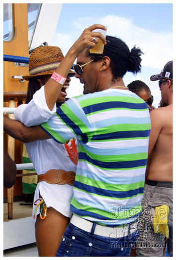 booze_cruise_2010_pt1-049