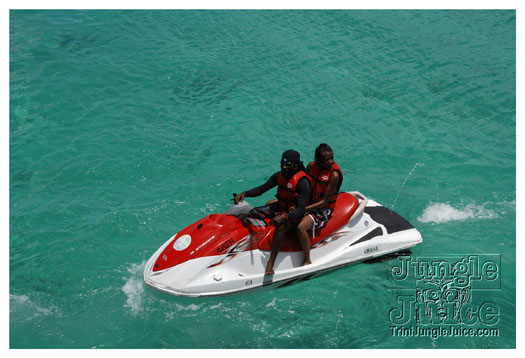 booze_cruise_2010_pt1-097