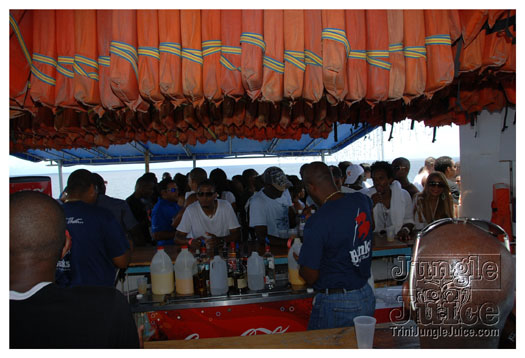 booze_cruise_2010_pt1-126