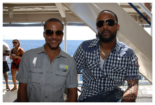 booze_cruise_2010_pt2-009