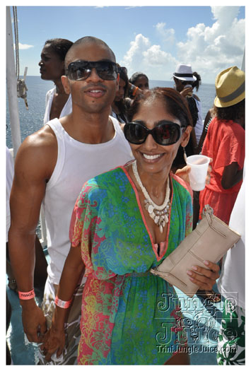 booze_cruise_2010_pt2-056