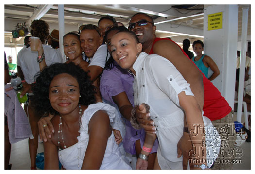booze_cruise_2010_pt2-067
