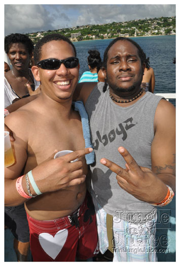 booze_cruise_2010_pt2-079