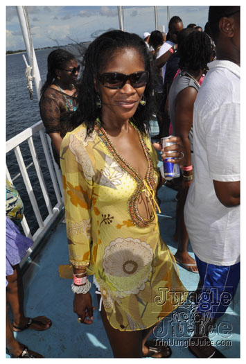 booze_cruise_2010_pt2-085