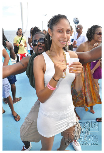 booze_cruise_2010_pt2-089