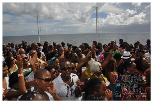 booze_cruise_2010_pt2-122