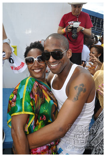 booze_cruise_2010_pt2-124