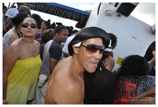 booze_cruise_2010_pt2-132