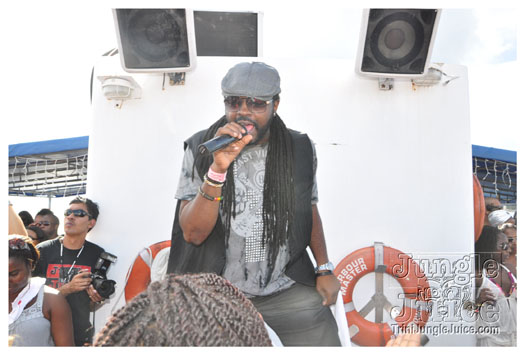 booze_cruise_2010_pt2-143