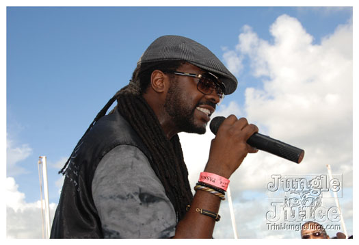 booze_cruise_2010_pt2-149