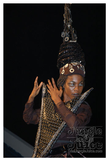 brian_mcfarlane_launch_2011-080