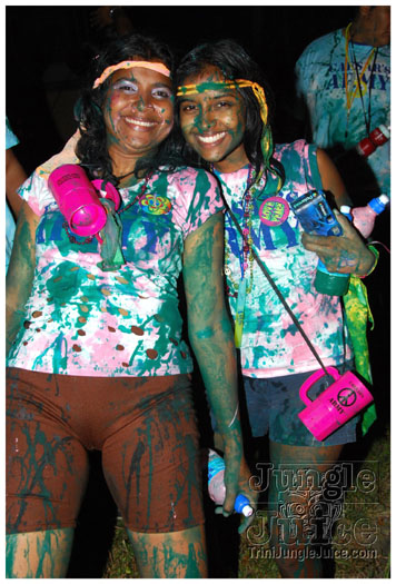 caesars_hippie_army_2010-003