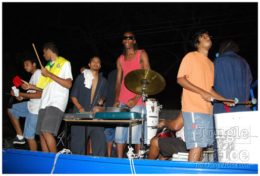 caesars_hippie_army_2010-023