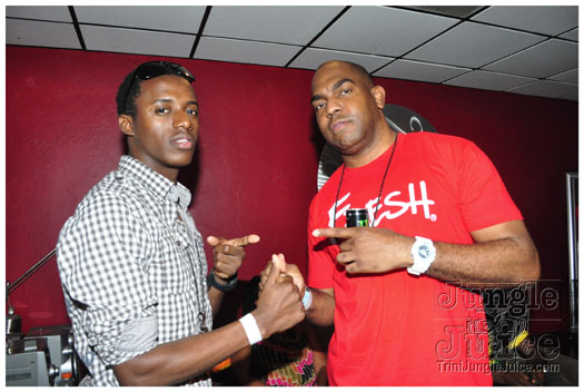 capleton_coconuts_oct24-020