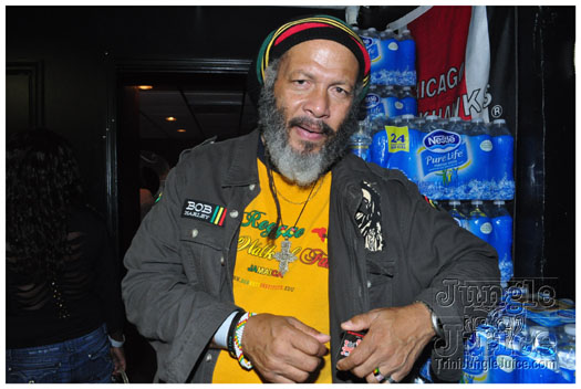 capleton_coconuts_oct24-021