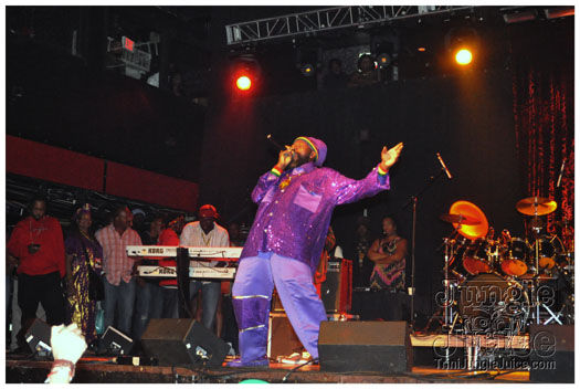 capleton_coconuts_oct24-057